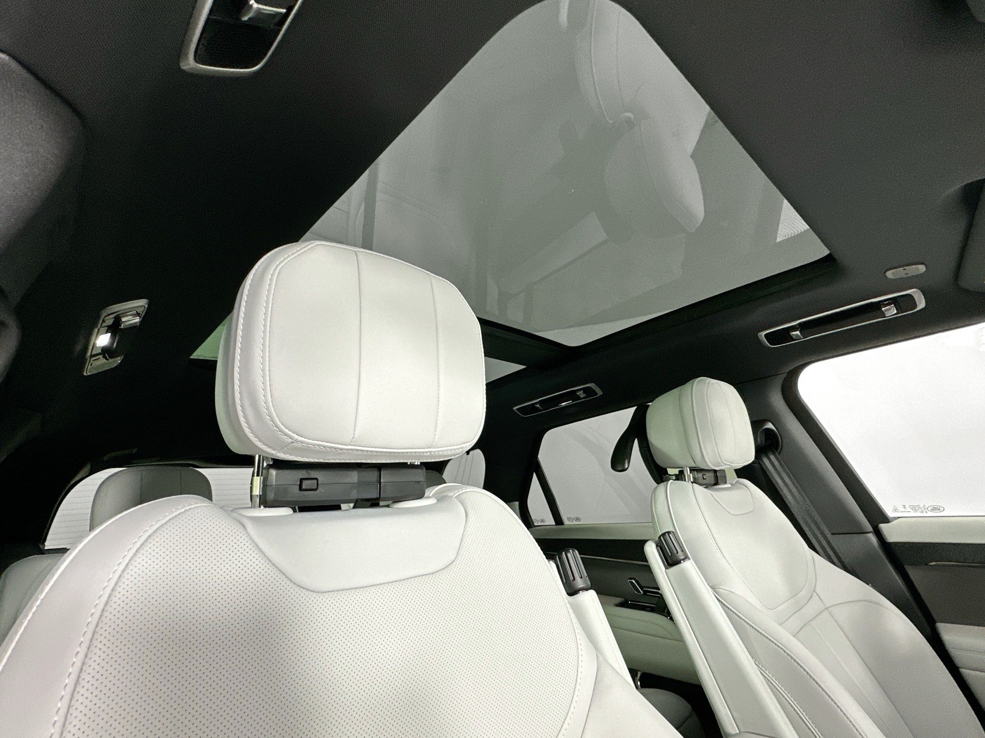 new 2026 Land Rover Range Rover Sport car, priced at $93,435