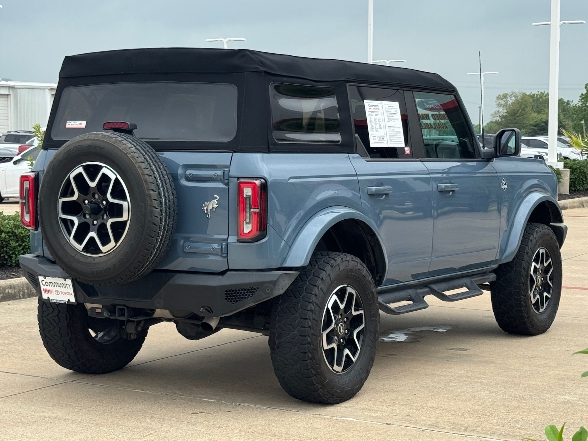 2023 Ford Bronco Outer Banks Gray at Martin Chrysler Dodge Jeep Ram
