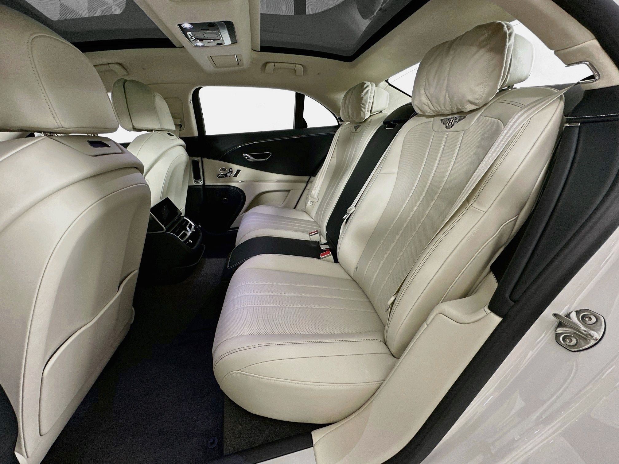 used 2026 Bentley Flying Spur car, priced at $259,998