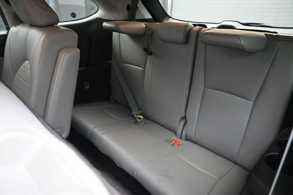 2023 Toyota Highlander Hybrid XLE - 10