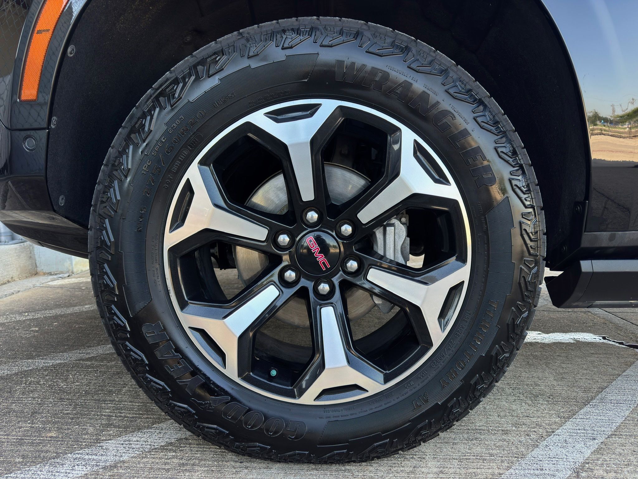 2025 GMC Yukon AT4 Black at Big Star Buick GMC