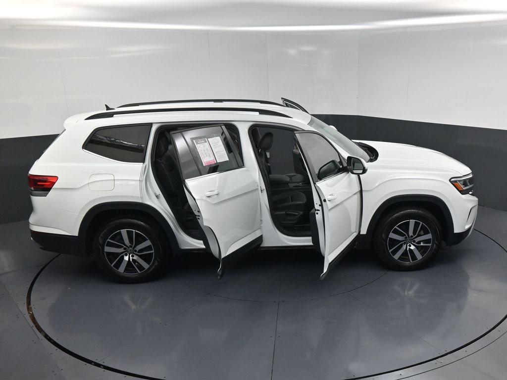 2022 Volkswagen Atlas 2.0T SE White at Wharton Ford