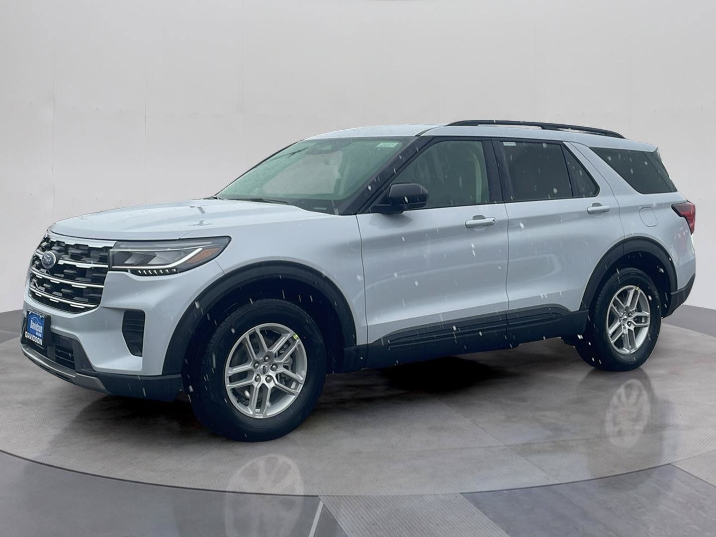 Space White Metallic 2026 Ford Explorer SUV / Crossover All-Wheel Drive Automatic