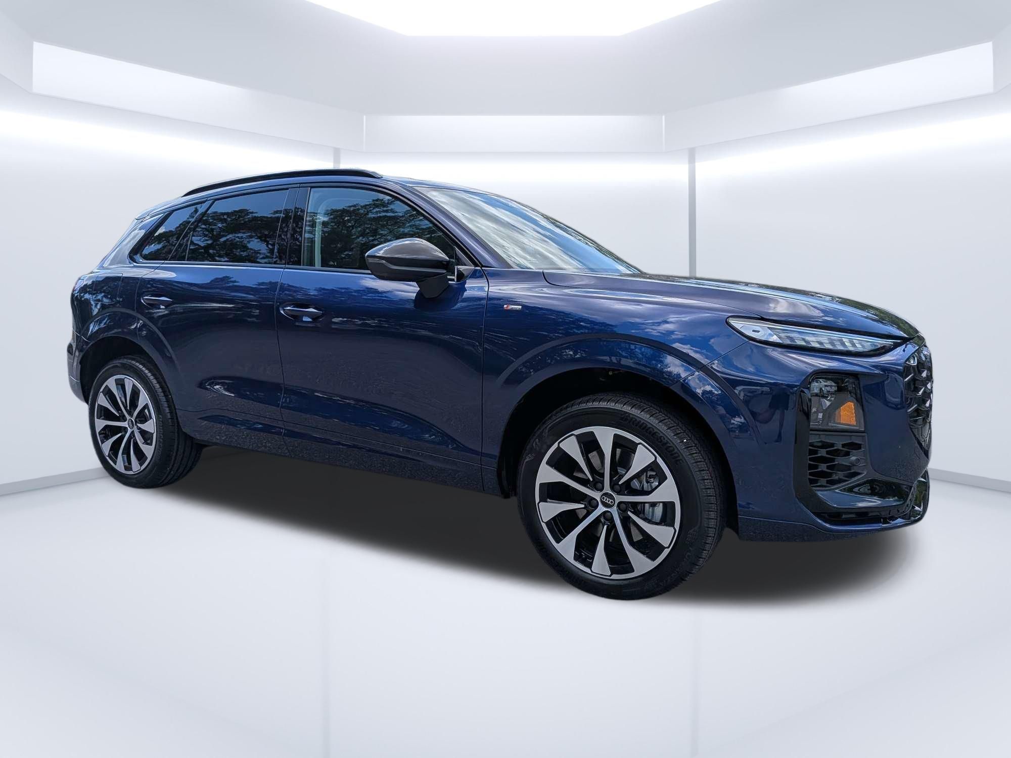 2026 Audi Q3 S line quattro's photo
