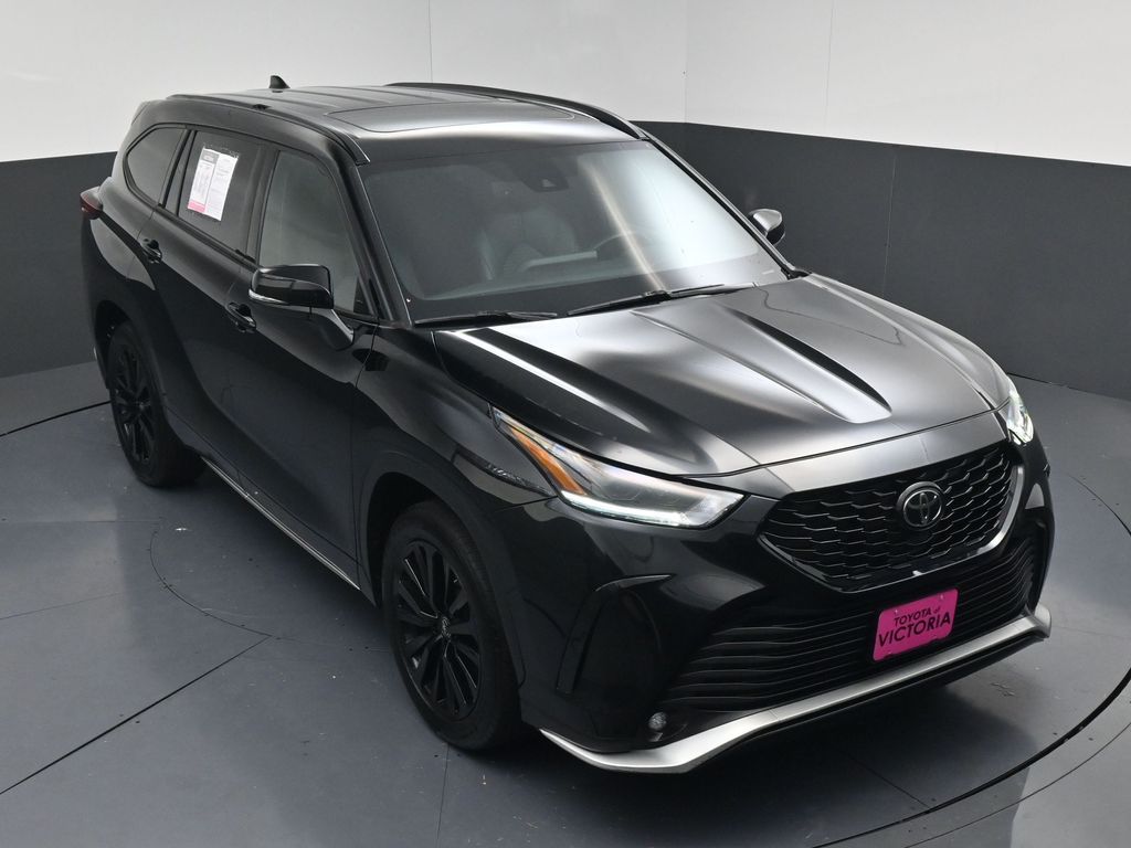 2025 Toyota Highlander XSE Black at Classic Toyota Galveston