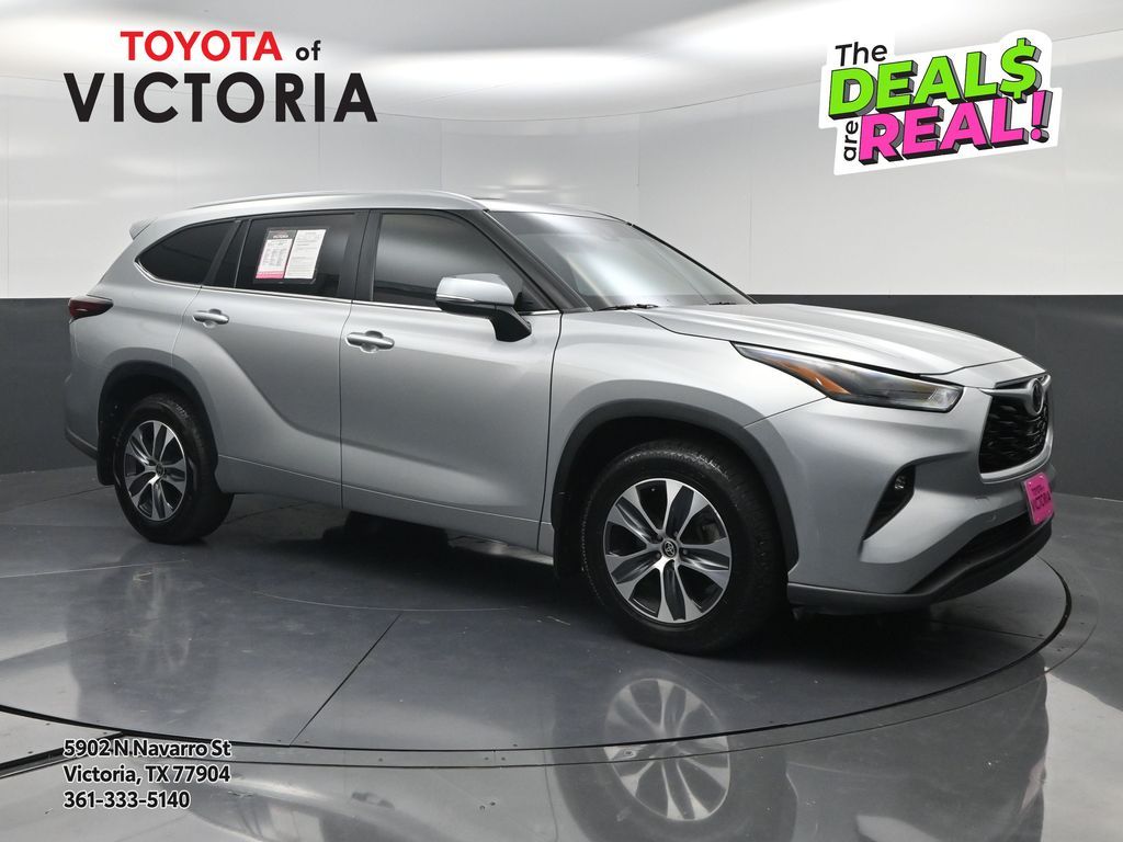 2024 Toyota Highlander XLE Silver at Monument Chevrolet
