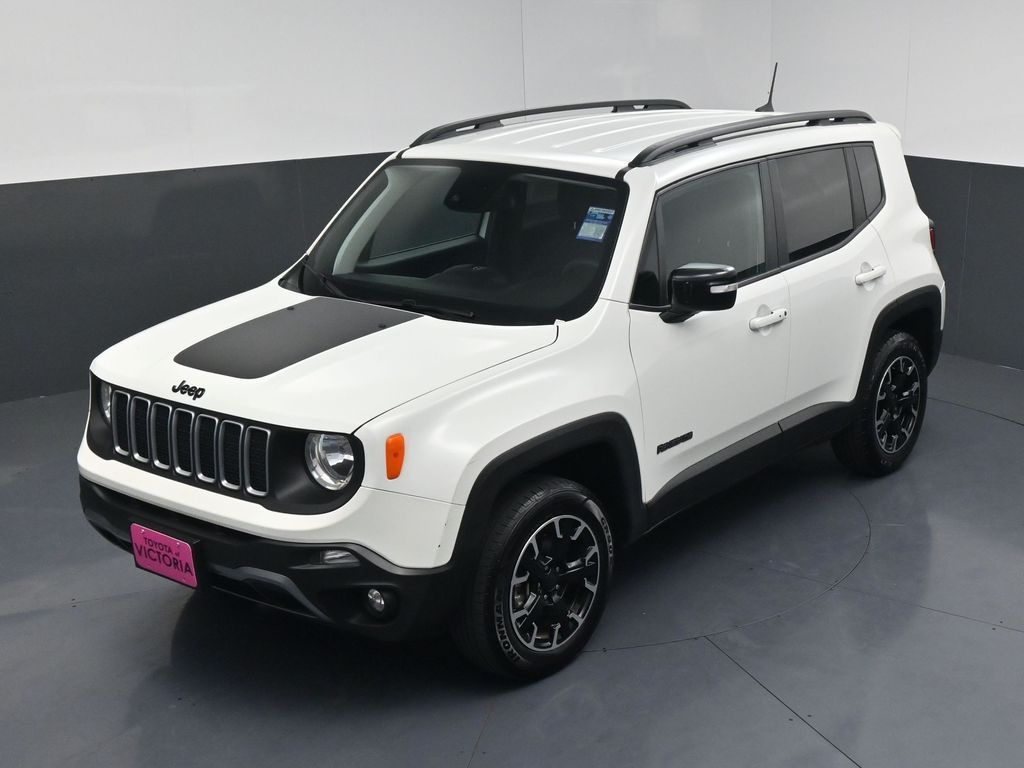 2023 Jeep Renegade Latitude White at Classic Elite Chevrolet Sugar Land