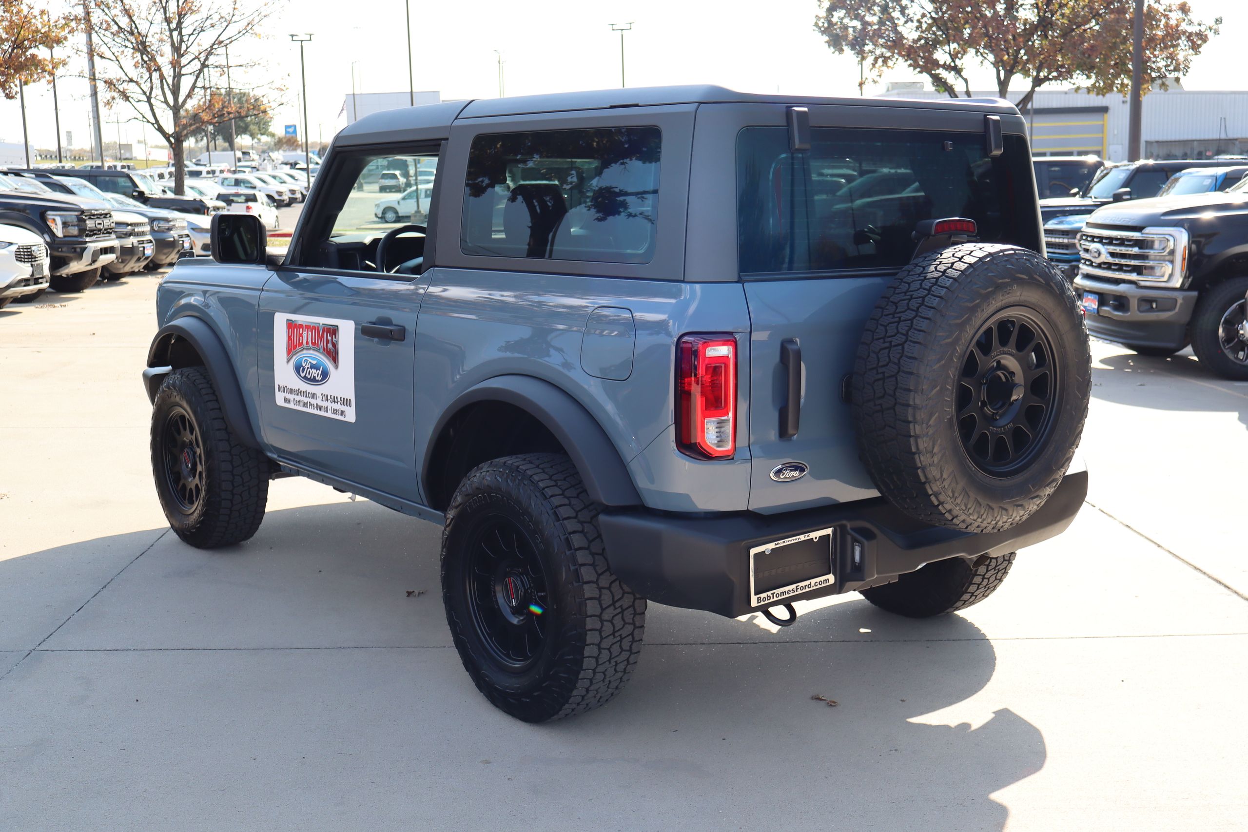 View vehicle photo 6