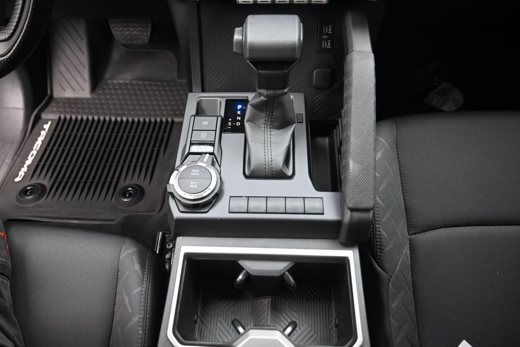 2026 Toyota Tacoma SR5 - 8