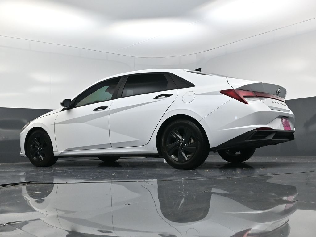 2021 Hyundai Elantra SEL White at Durrett Motor Company