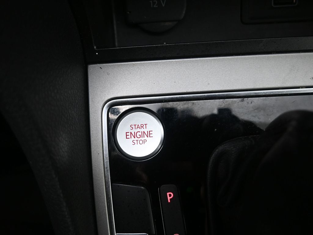 2022 Volkswagen Passat 2.0T R-Line White at Durrett Motor Company