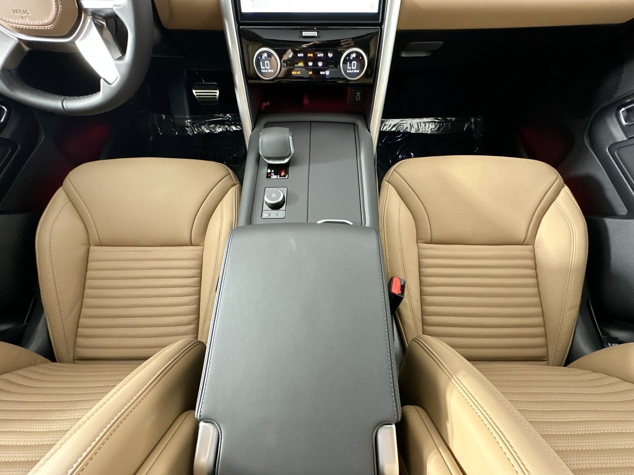 new 2026 Land Rover Discovery car, priced at $87,330
