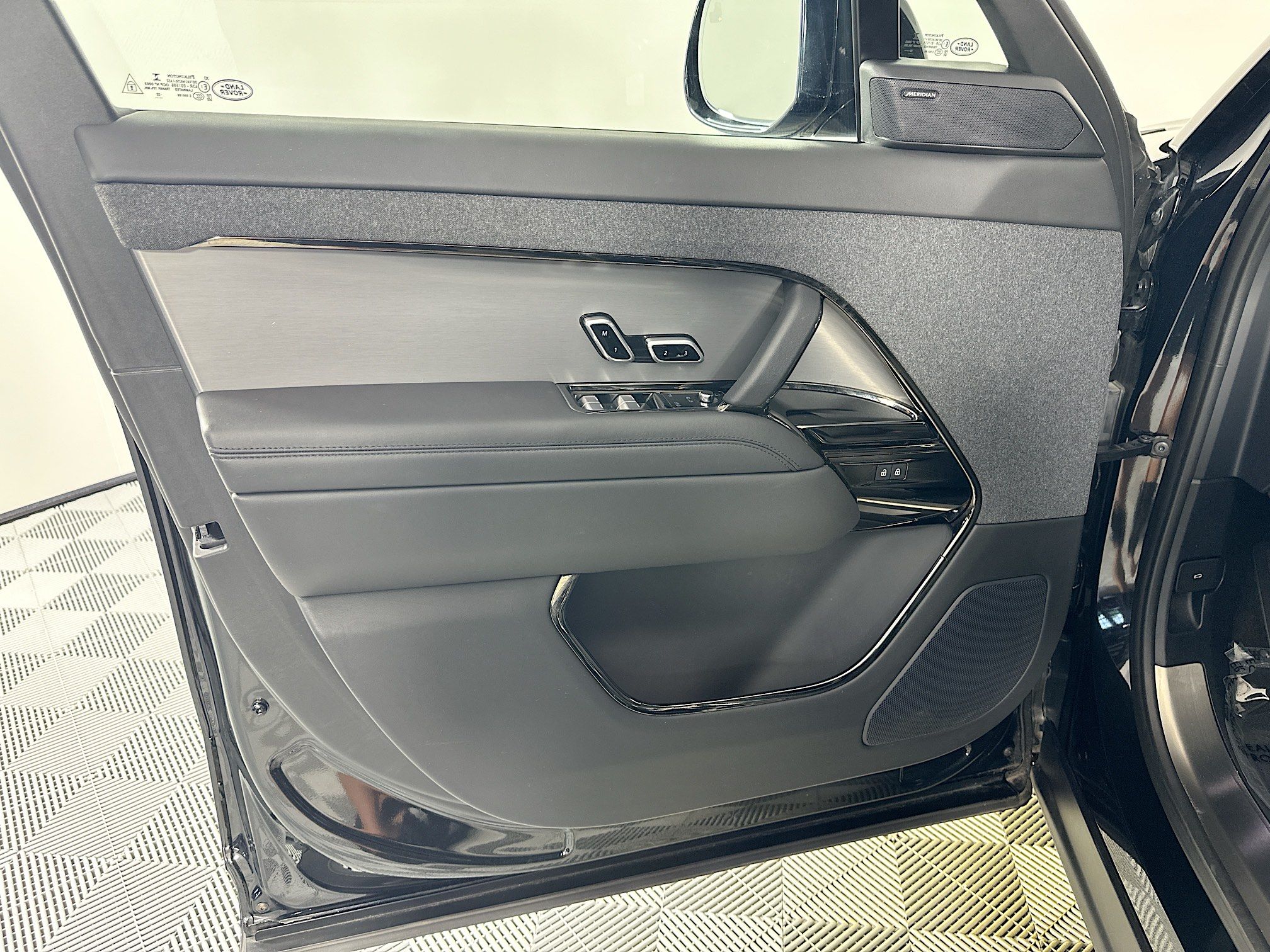 used 2023 Land Rover Range Rover Sport car, priced at $69,998