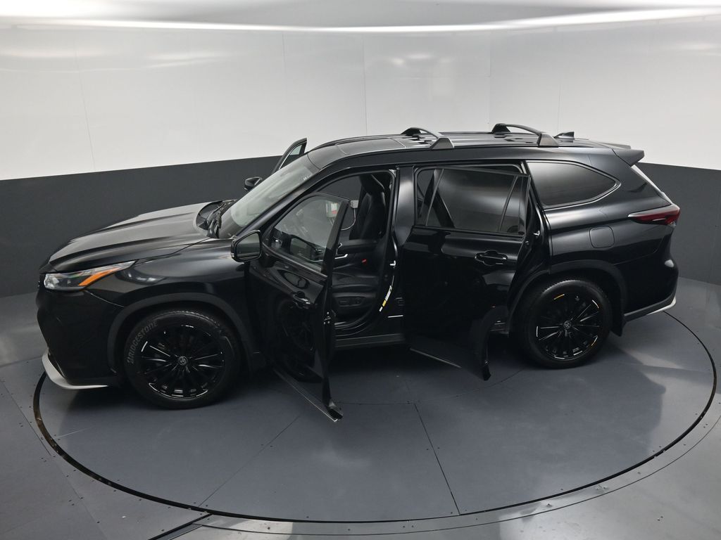 2024 Toyota Highlander XSE Black at Toyota of Victoria