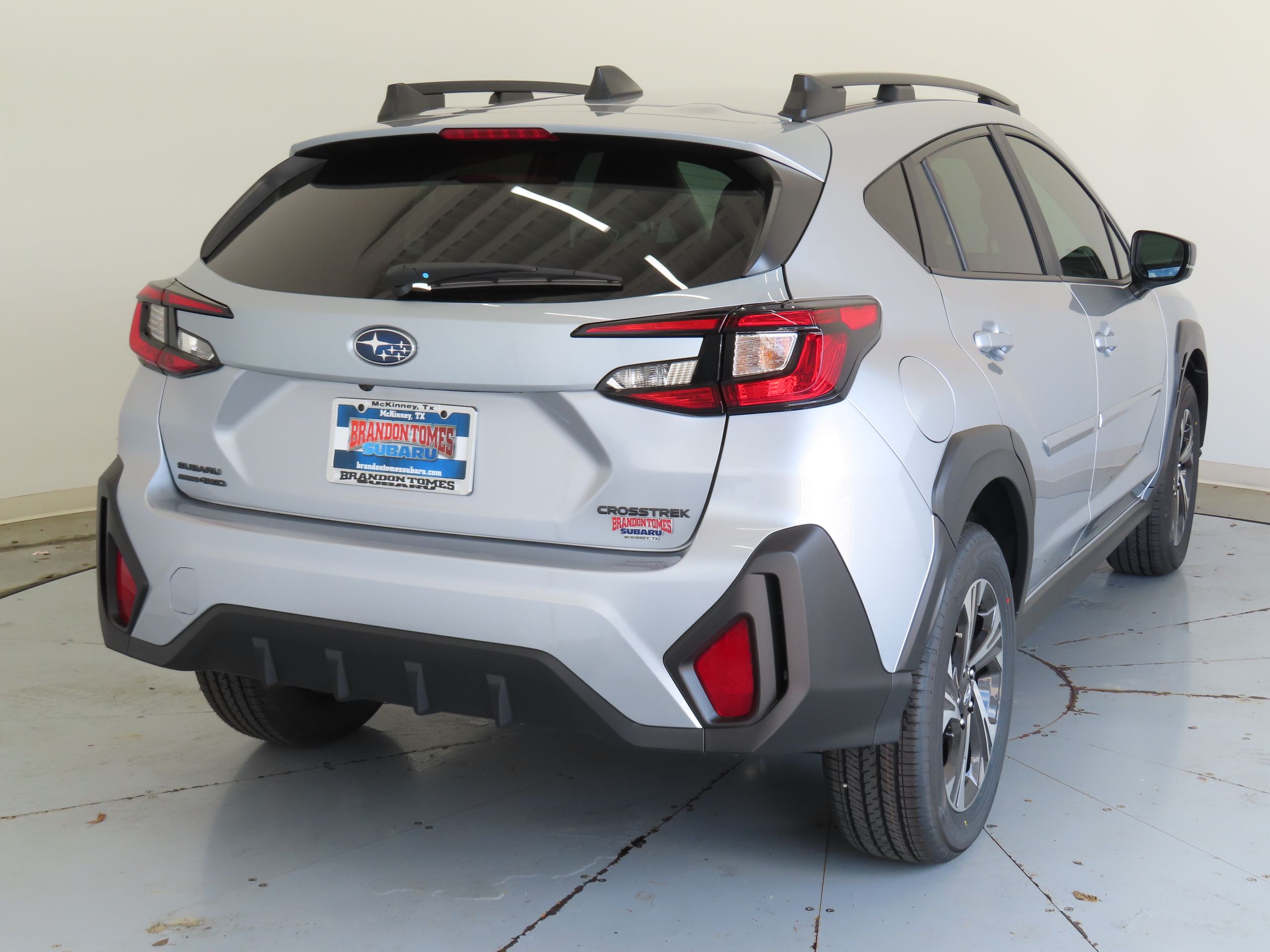 View vehicle photo 3