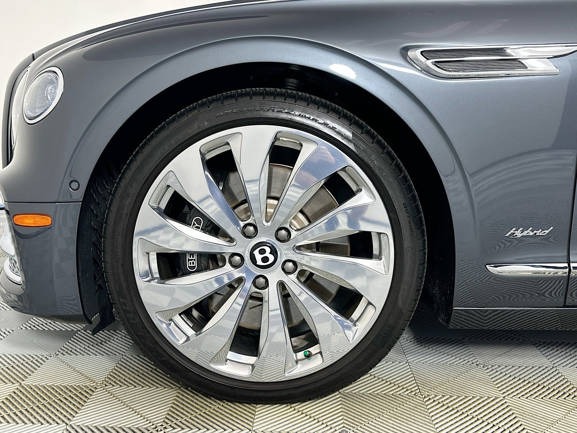 used 2022 Bentley Flying Spur Hybrid car, priced at $189,998