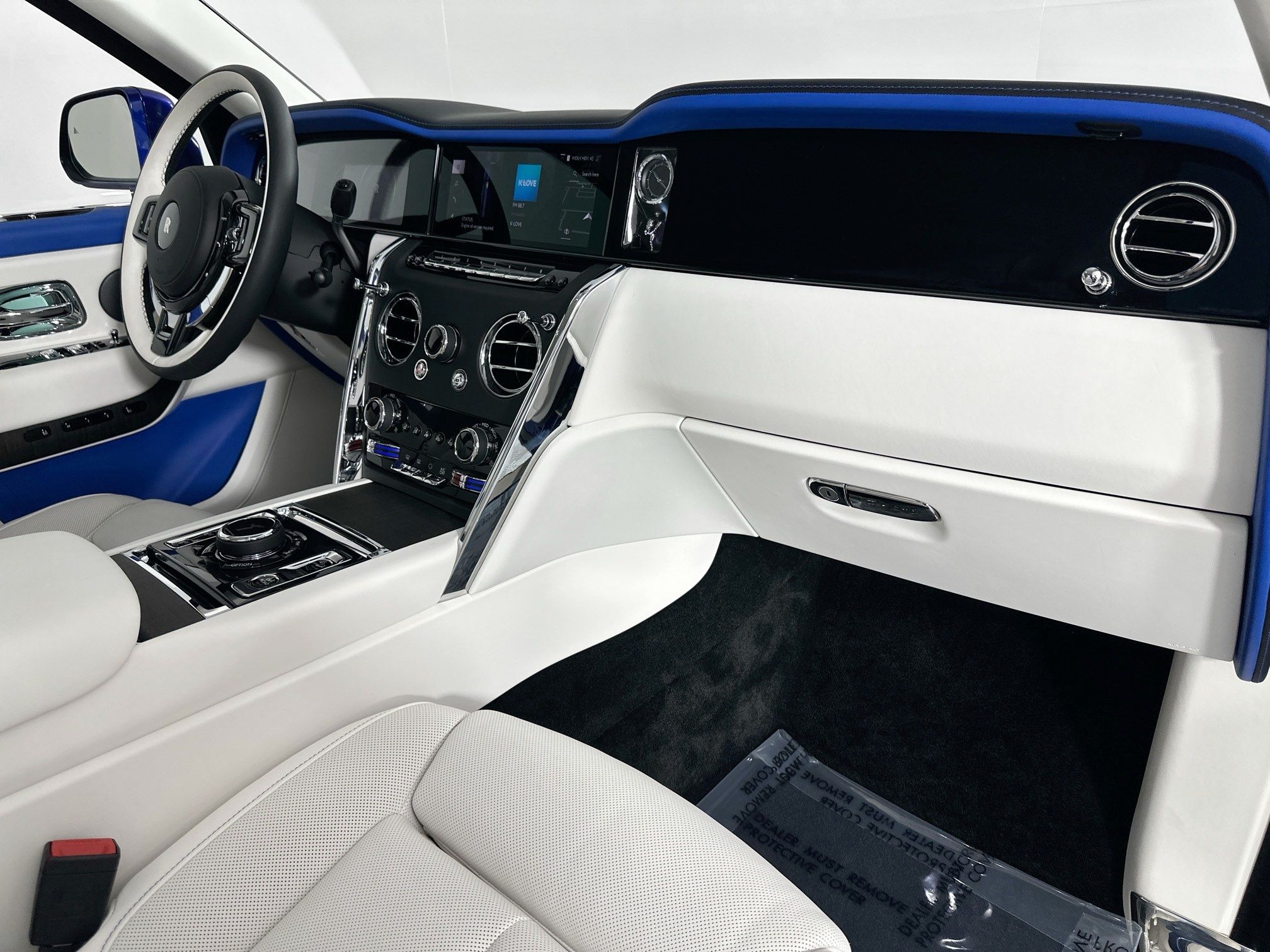 used 2025 Rolls-Royce Cullinan car, priced at $467,575