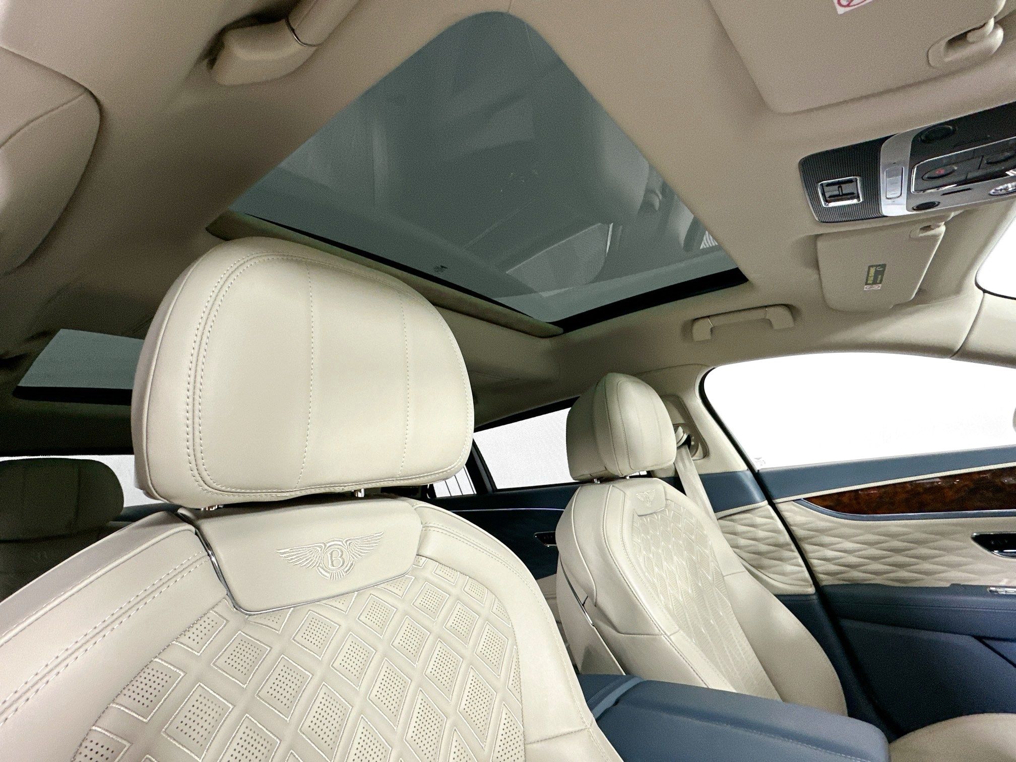 used 2022 Bentley Flying Spur car