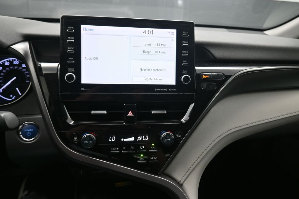 2023 Toyota Camry Hybrid SE - 8