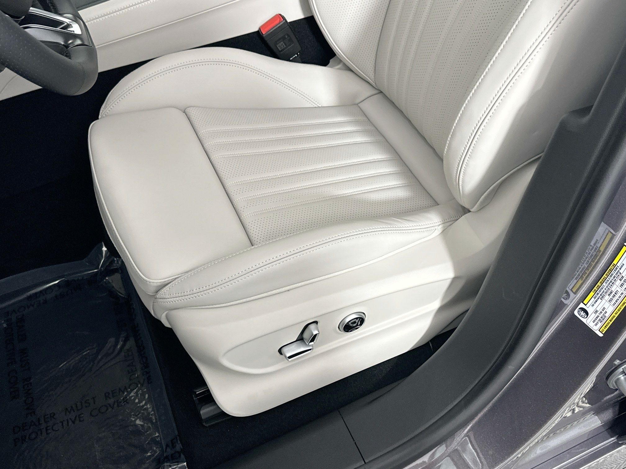 new 2026 Maserati Grecale car, priced at $94,765
