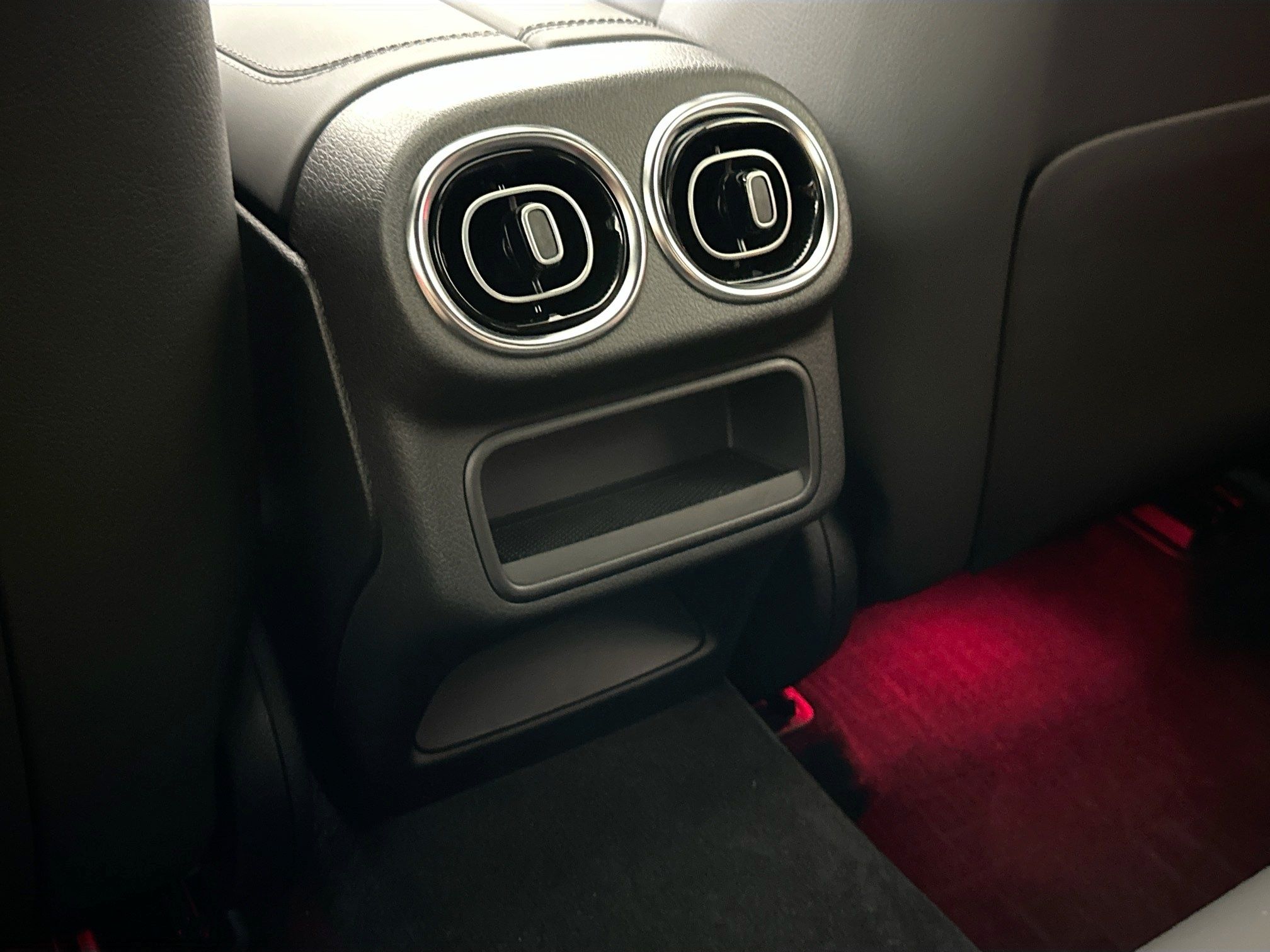 used 2025 Mercedes-Benz GLC car, priced at $89,998