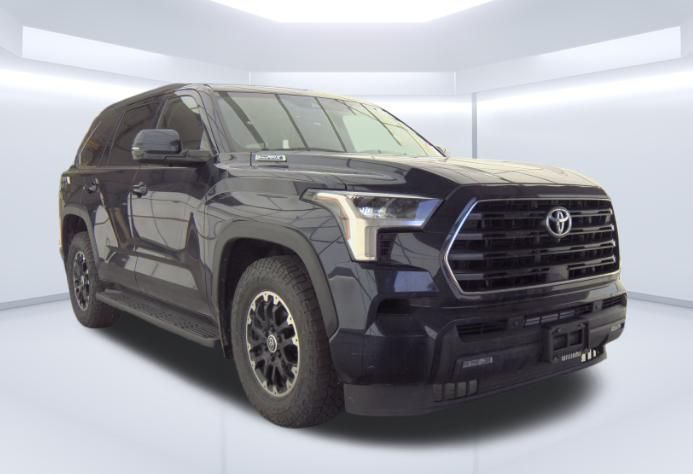 2024 Toyota Sequoia SR5 4WD i-FORCE MAX Hybrid's photo