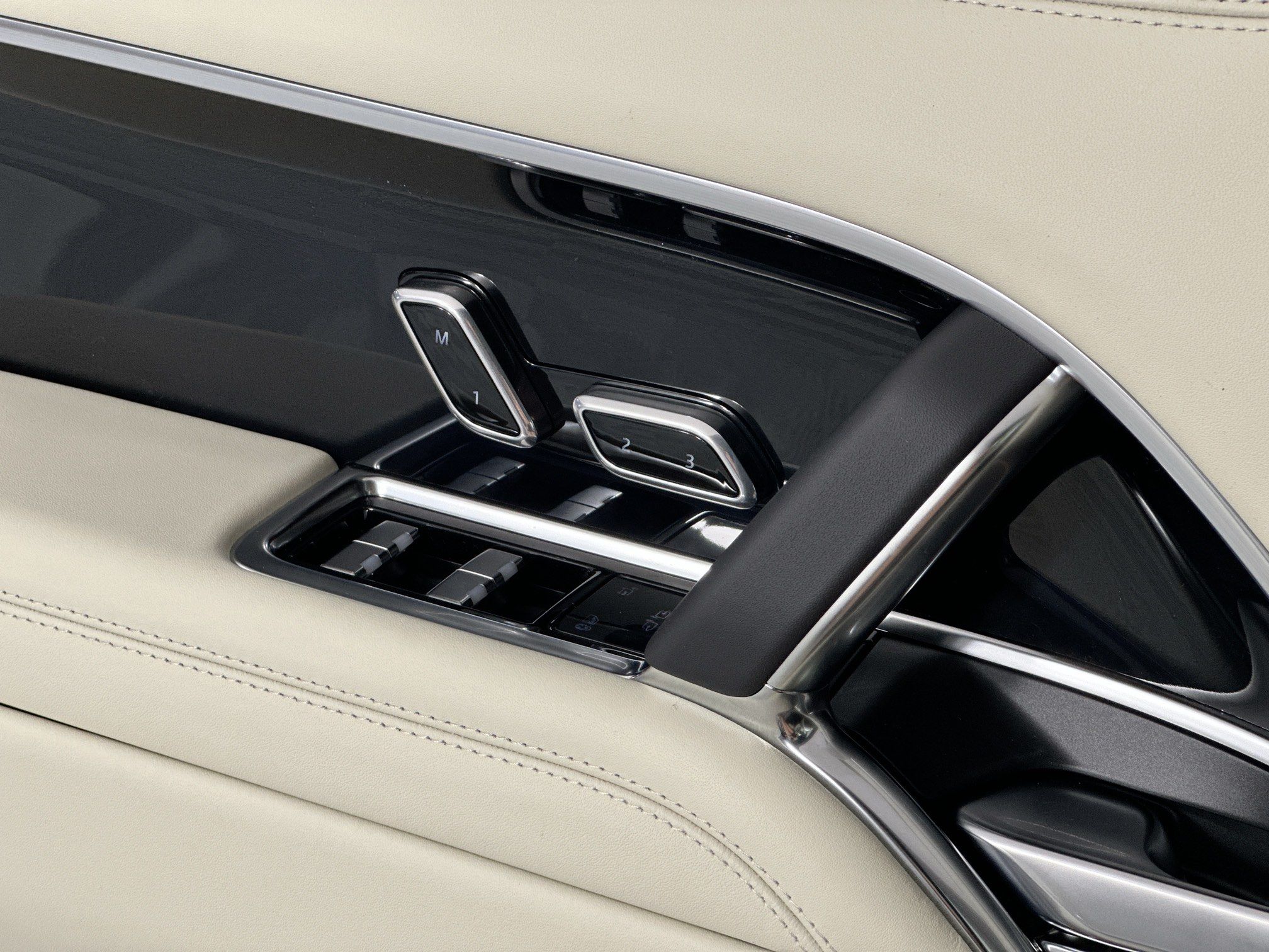 new 2026 Land Rover Range Rover car, priced at $132,165