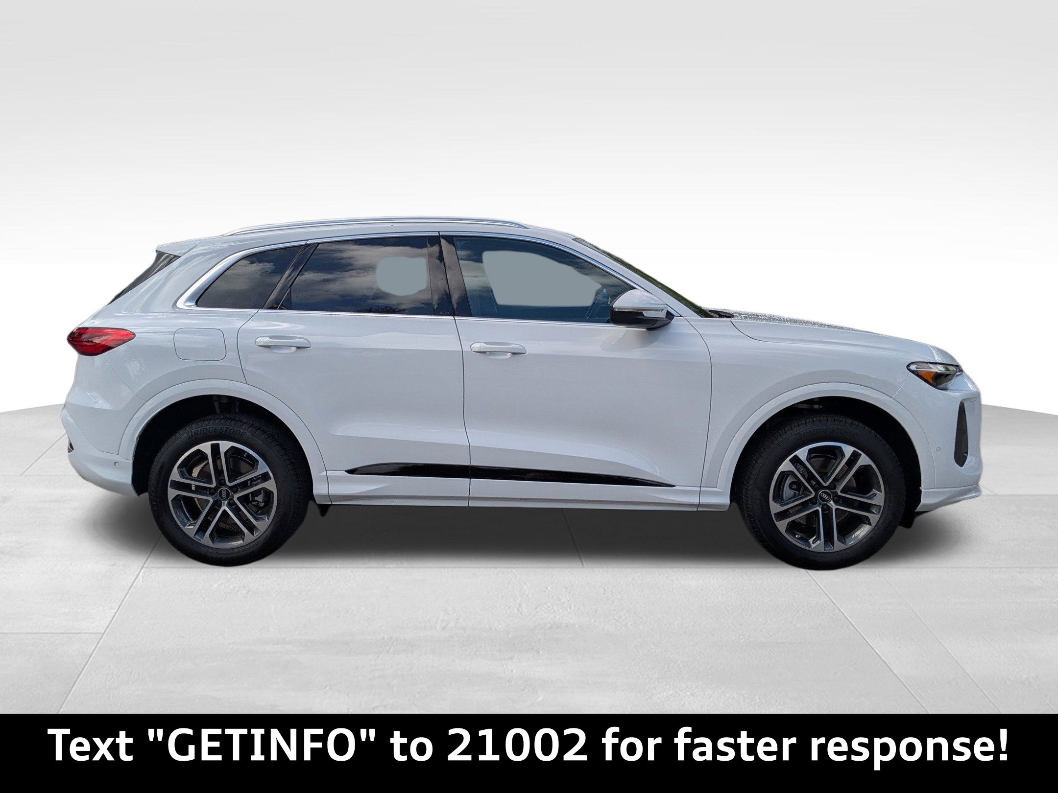 Audi 2025 ALL-NEW Q5 Premium quattro