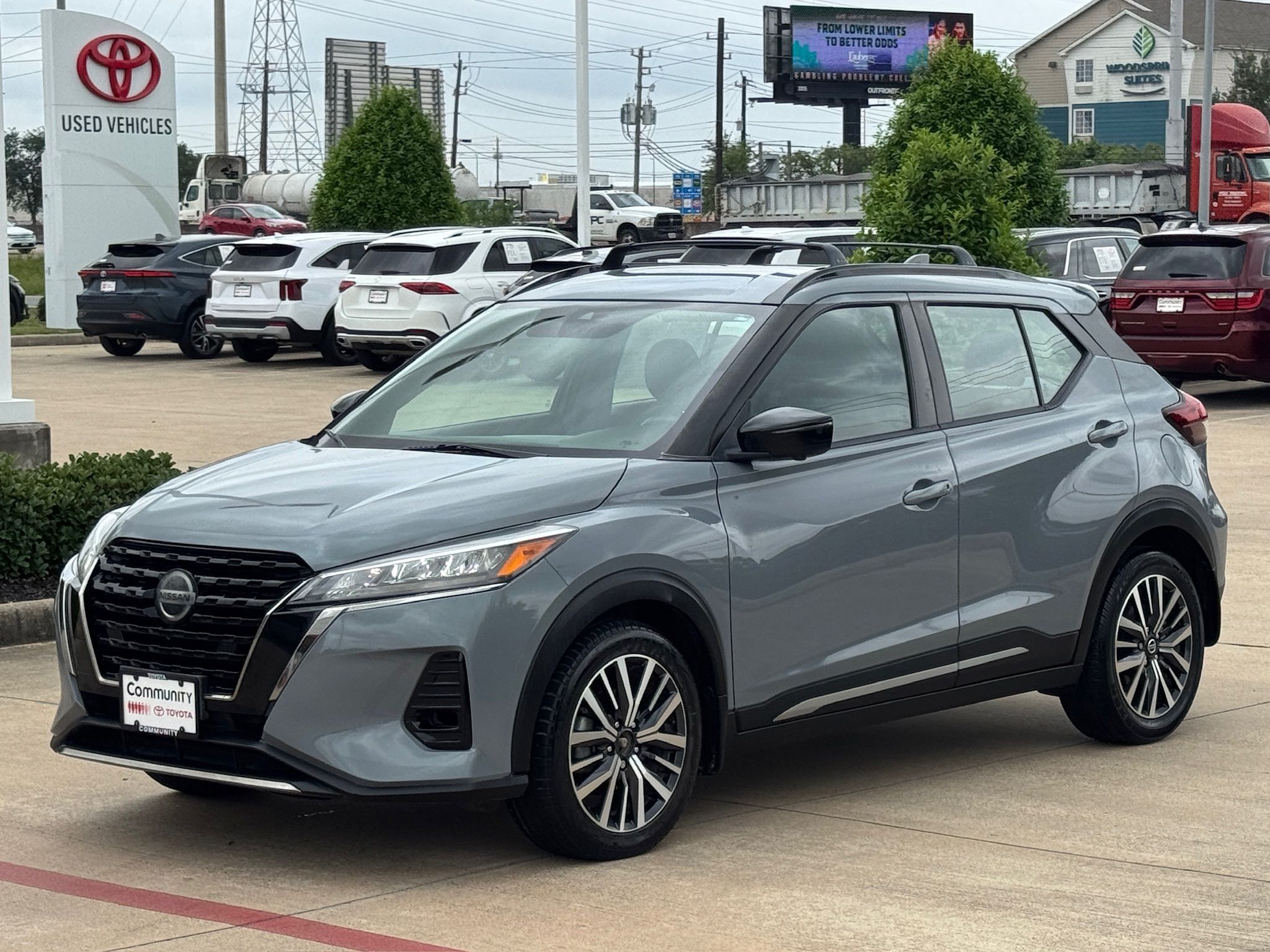 2021 Nissan Kicks SR Gray at Emmons Autoplex