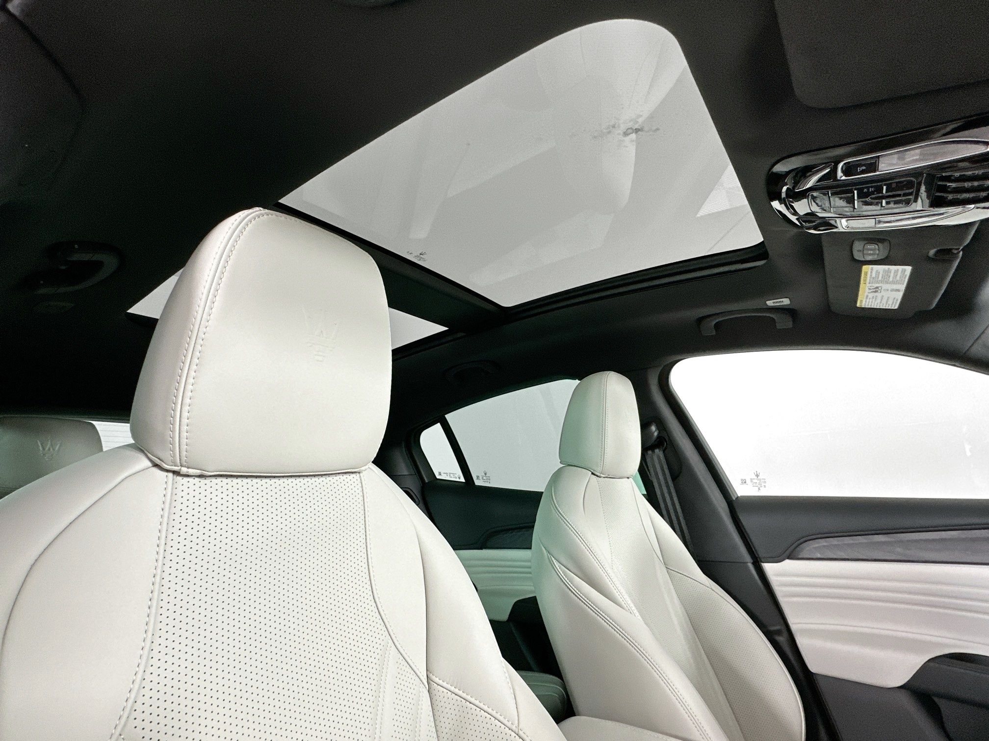 new 2026 Maserati Grecale car, priced at $94,305