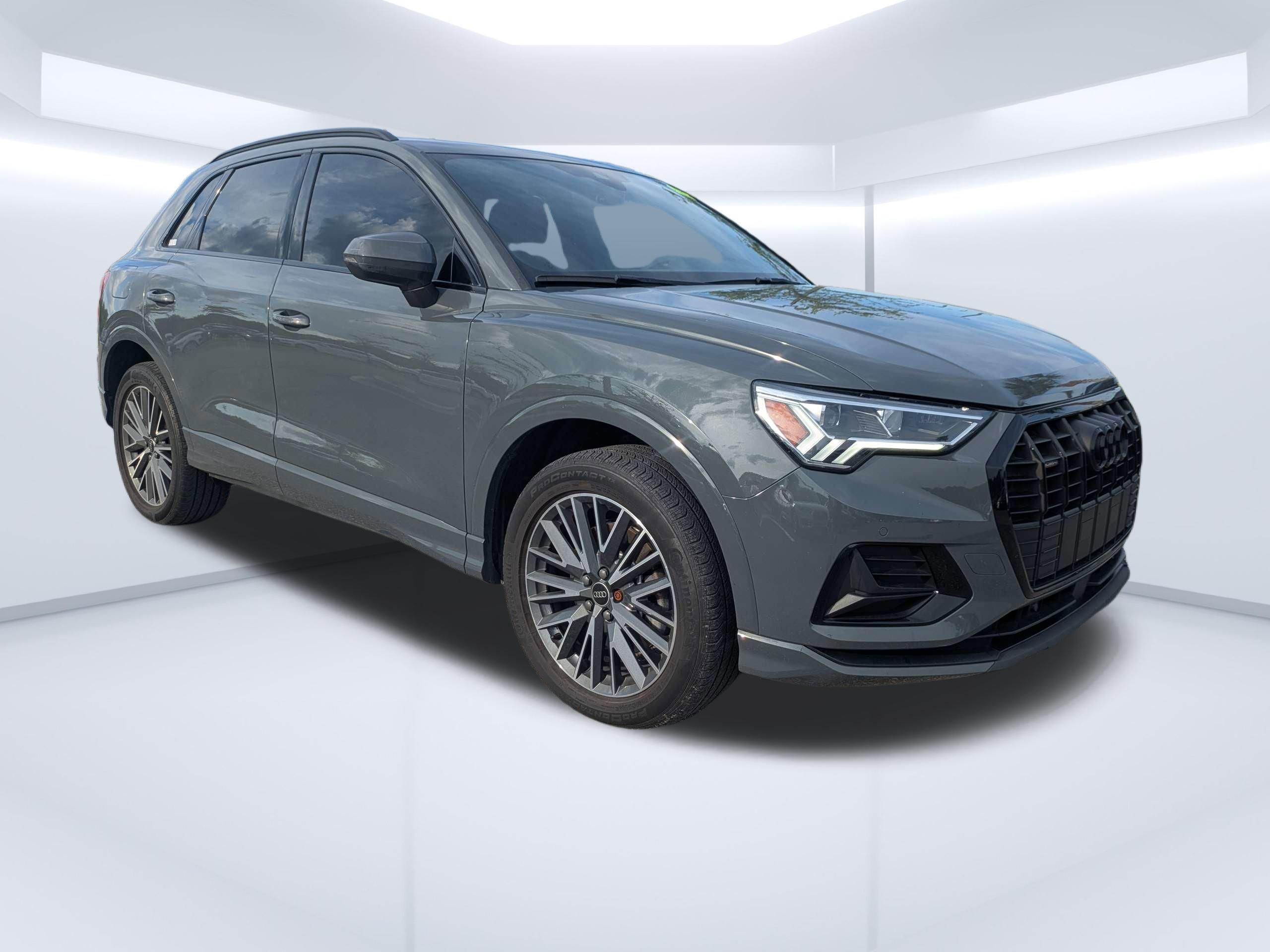 2023 Audi Q3 40 TFSI Premium quattro's photo