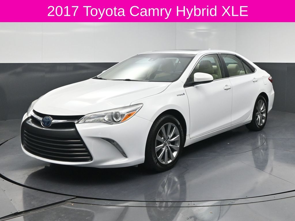 2017 Toyota Camry Hybrid XLE - 1