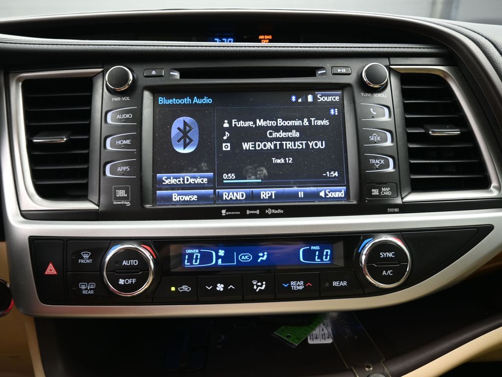 2018 Toyota Highlander Limited White at Toyota of Victoria