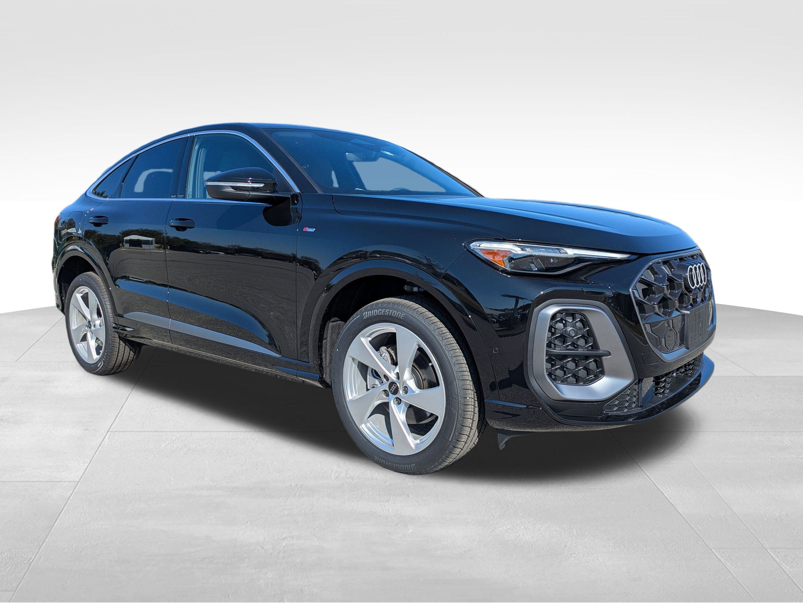 2025 Audi New Q5 Sportback Premium Plus's photo
