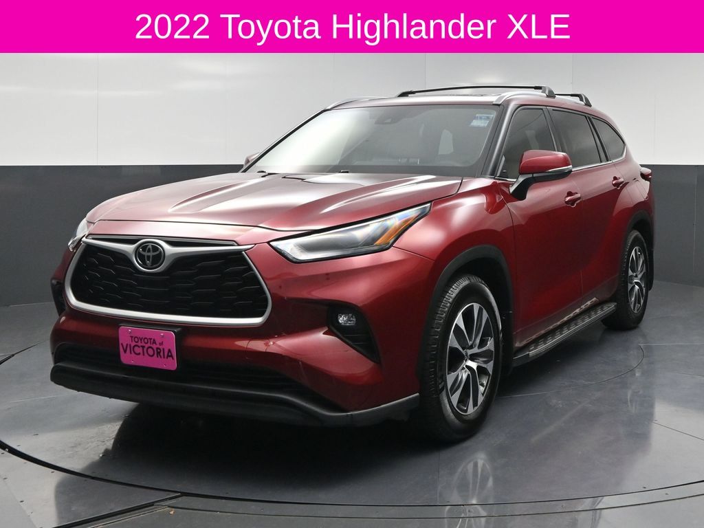 2022 Toyota Highlander XLE Red at Victoria Chrysler Dodge Jeep Ram