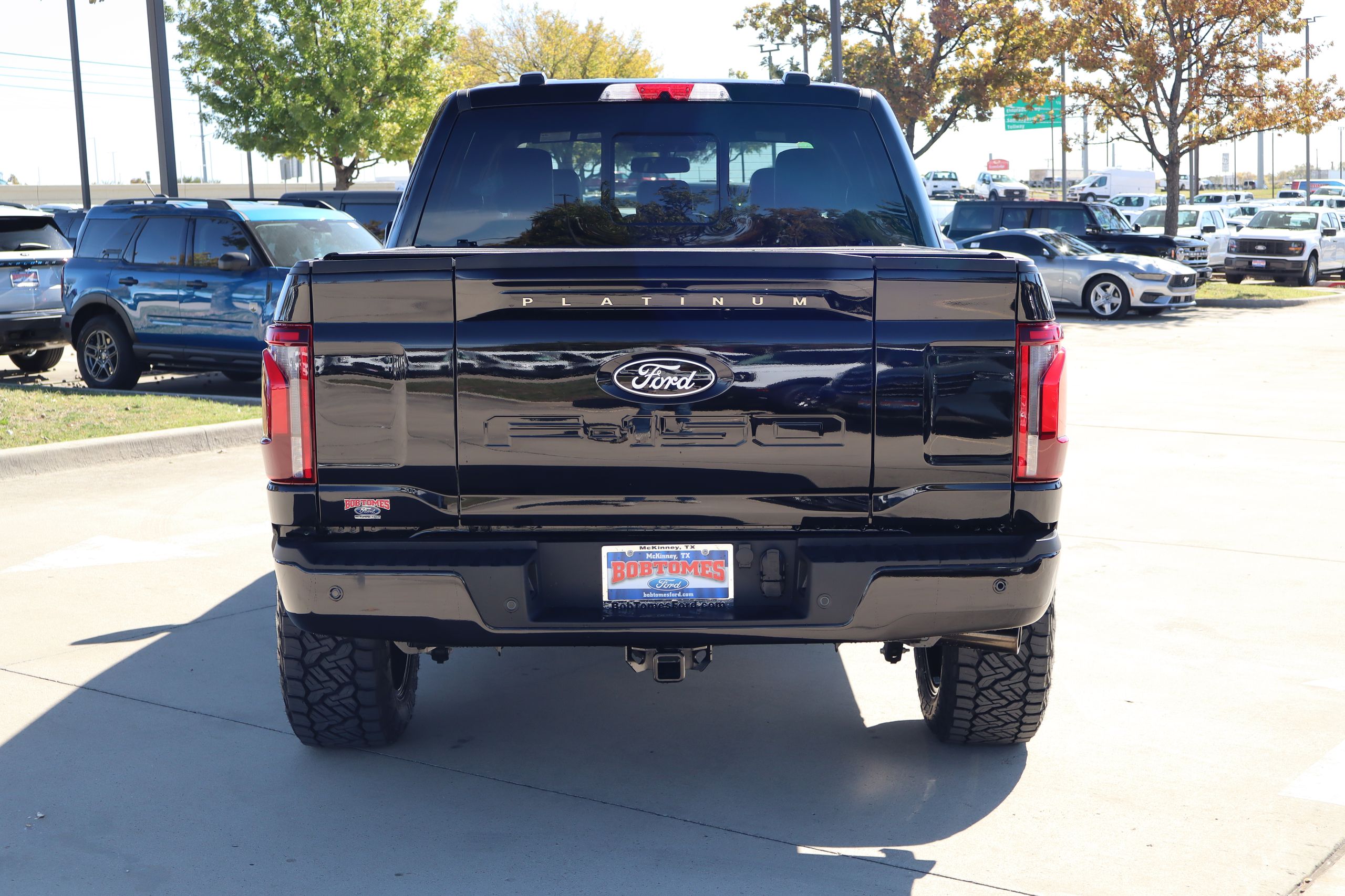 View vehicle photo 4