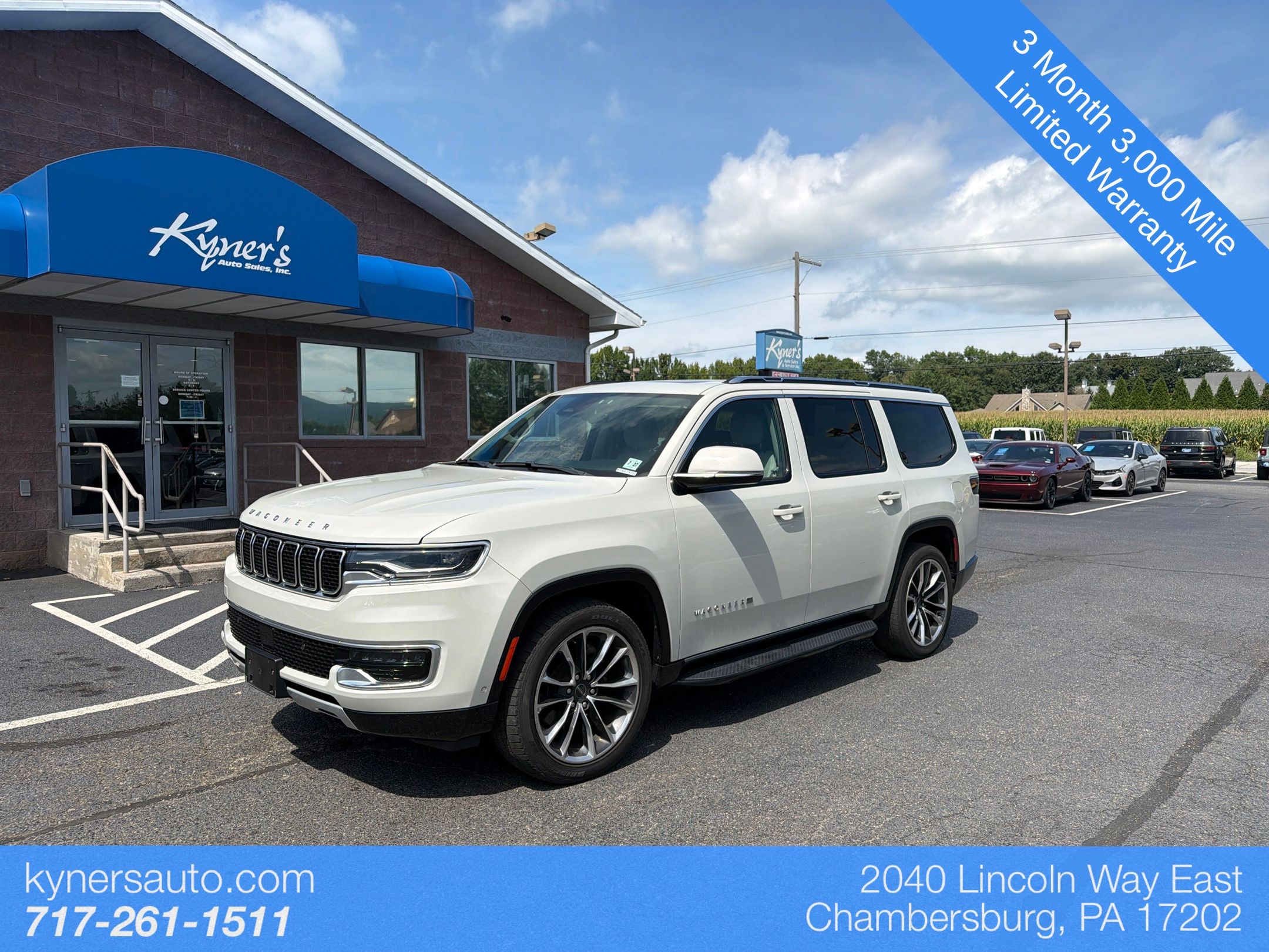 Luxury White Pearlcoat 2022 Jeep Wagoneer SUV / Crossover Four-Wheel Drive 8-Speed Automatic
