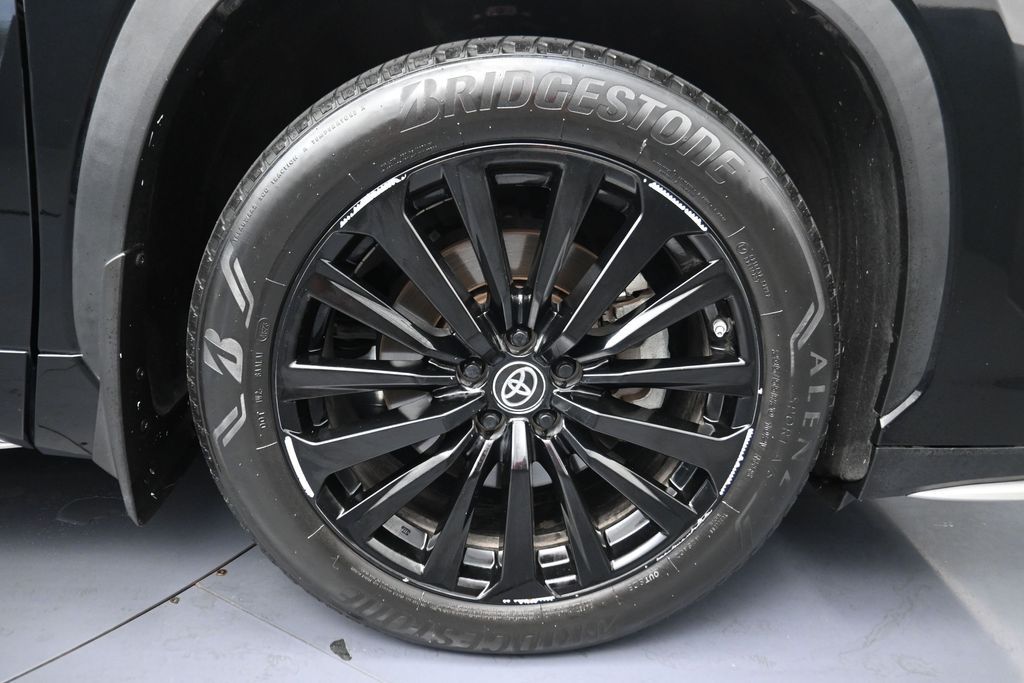 2024 Toyota Highlander XSE Black at Toyota of Victoria