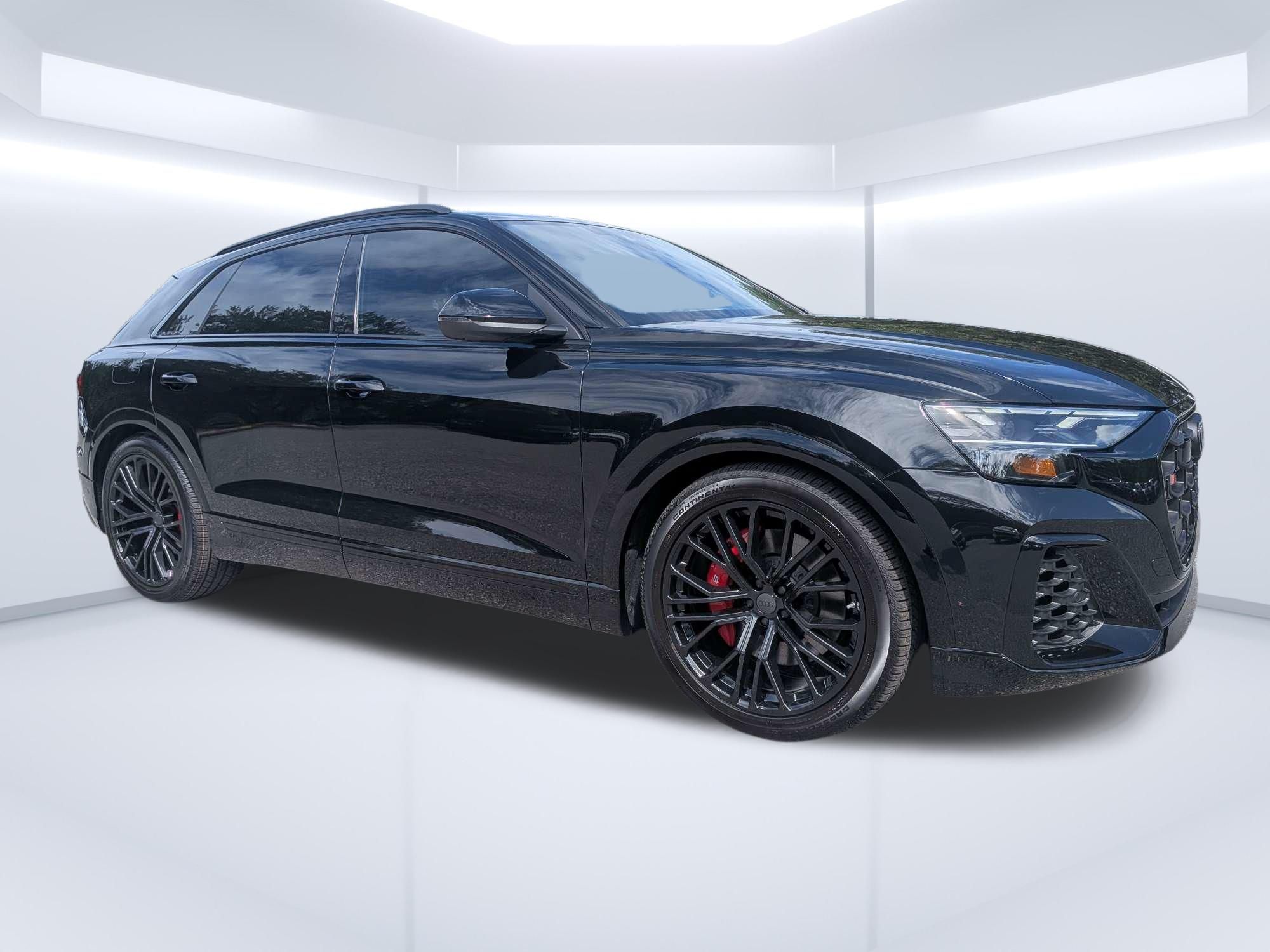 2026 Audi SQ8 Premium Plus quattro's photo
