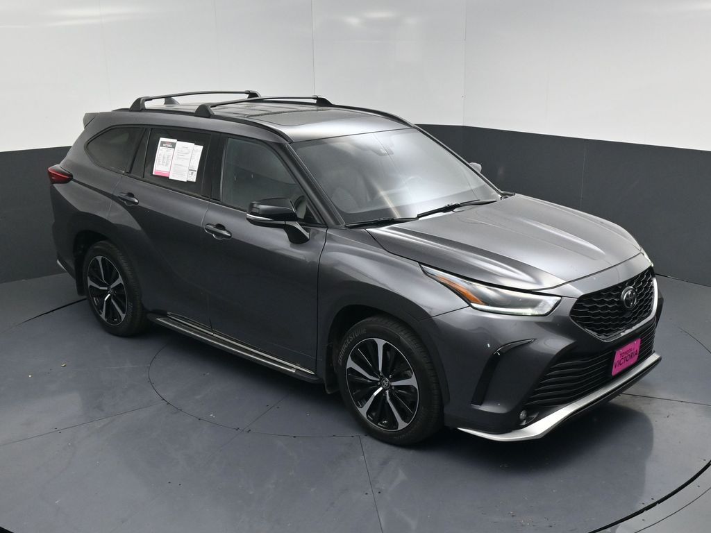2021 Toyota Highlander XSE Gray at Autostrade