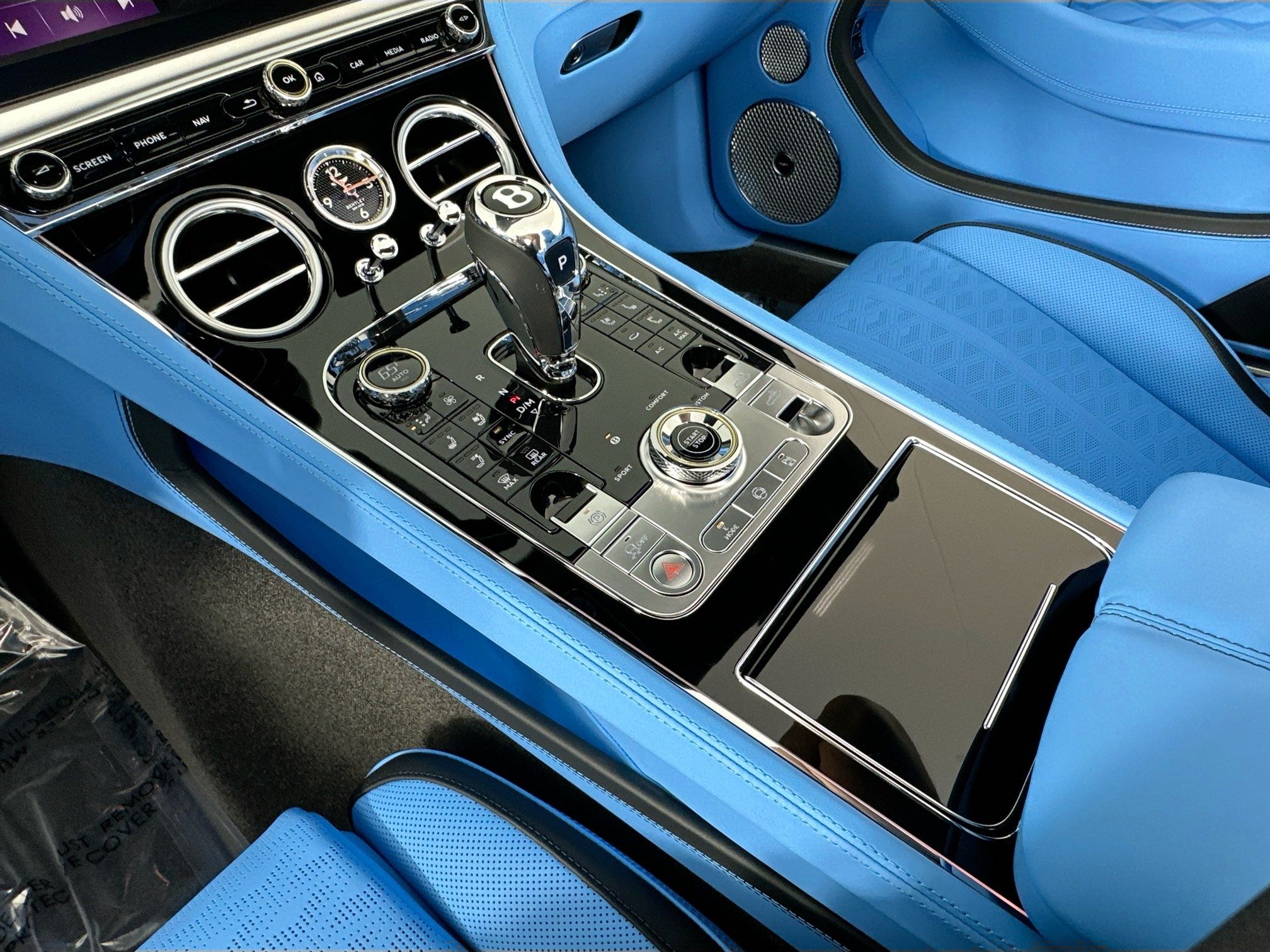 new 2025 Bentley Continental GTC car