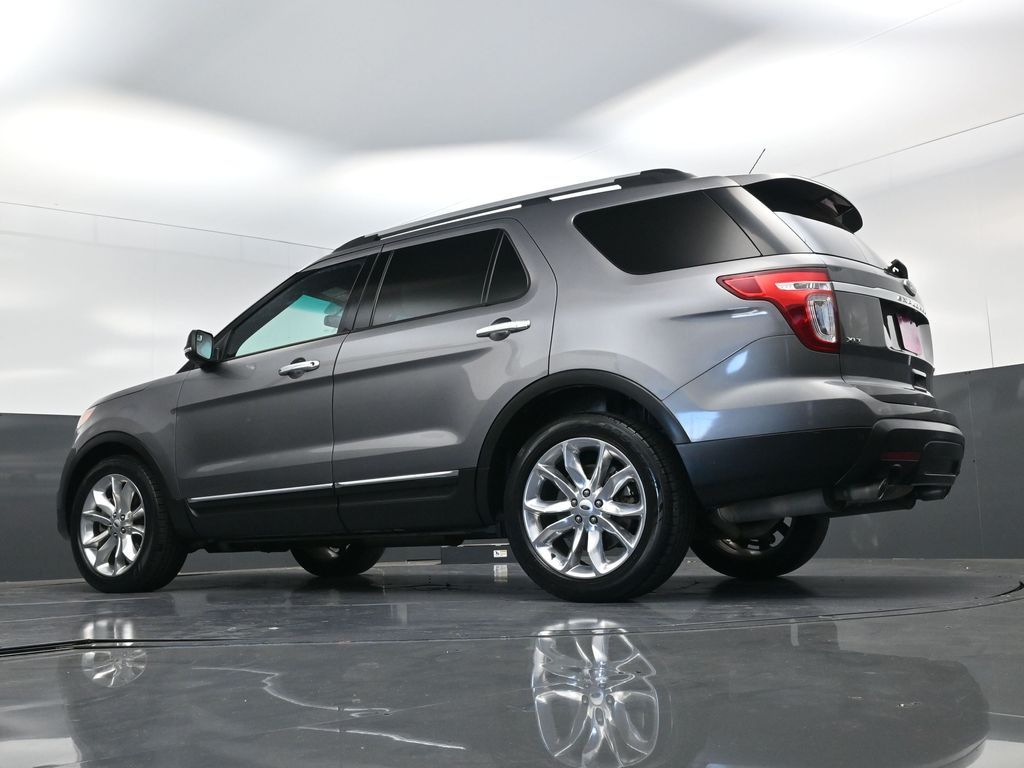 2013 Ford Explorer XLT Gray at Superior Kia