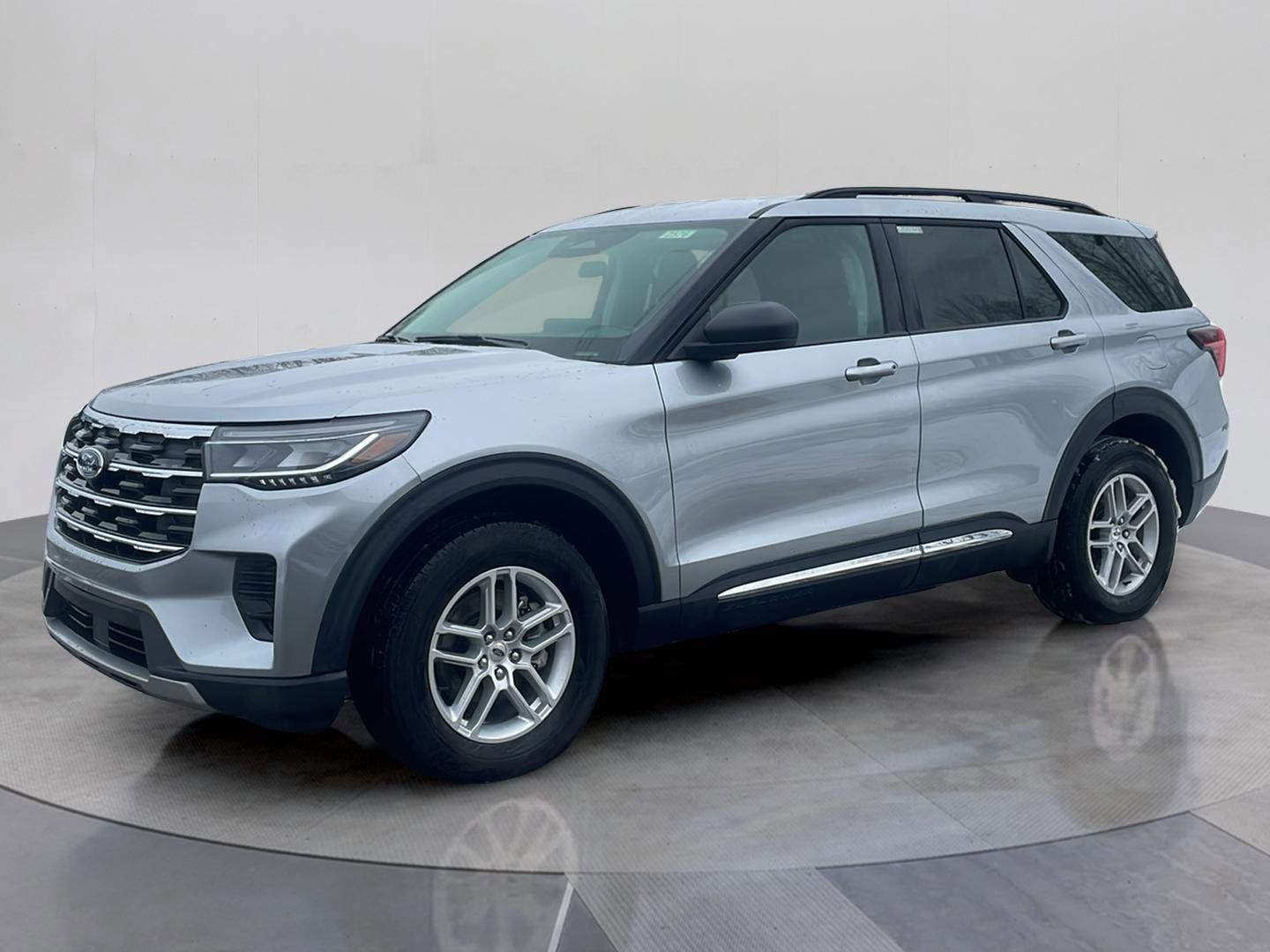 2025 Ford Explorer Active AWD