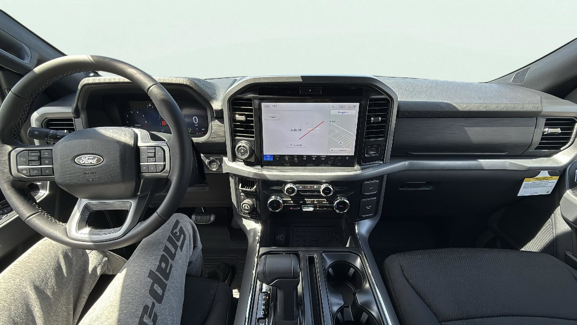 2025 Ford F-150 XLT - Photo 11