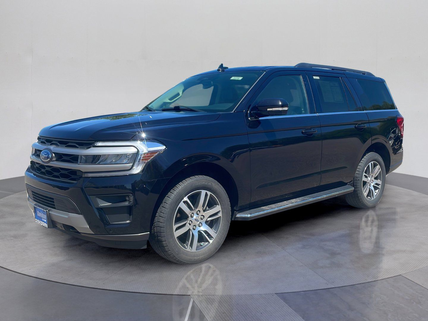 2022 Ford Expedition XLT 4x4's photo