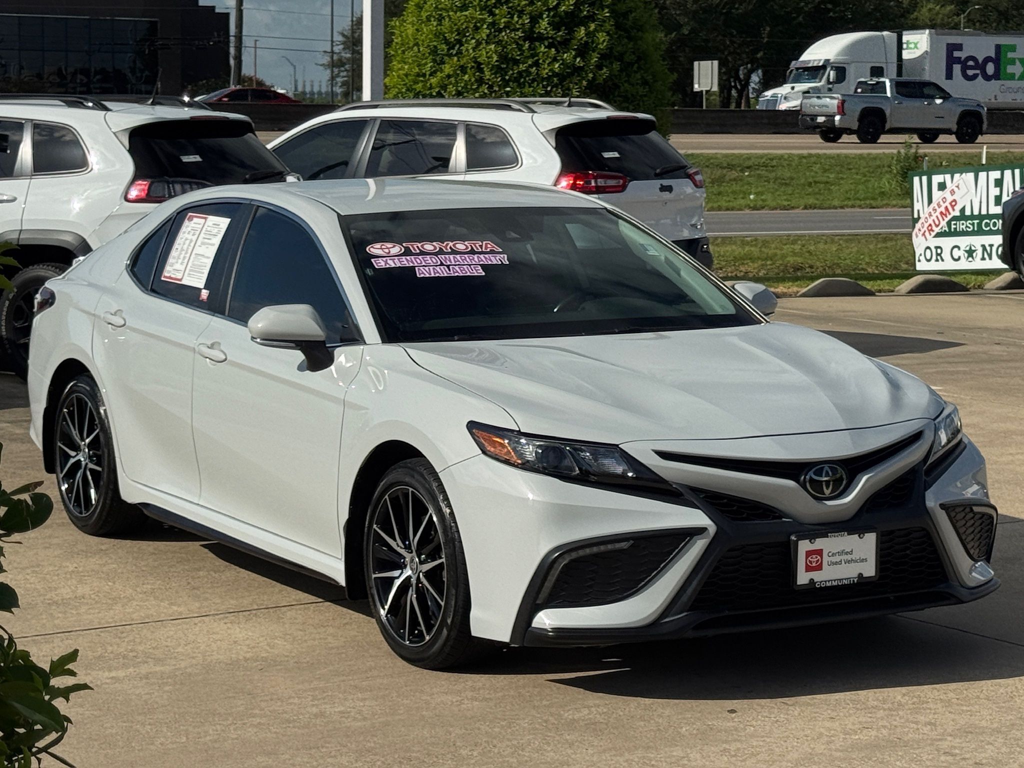 2023 Toyota Camry SE White at Supreme Chevrolet of Gonzales
