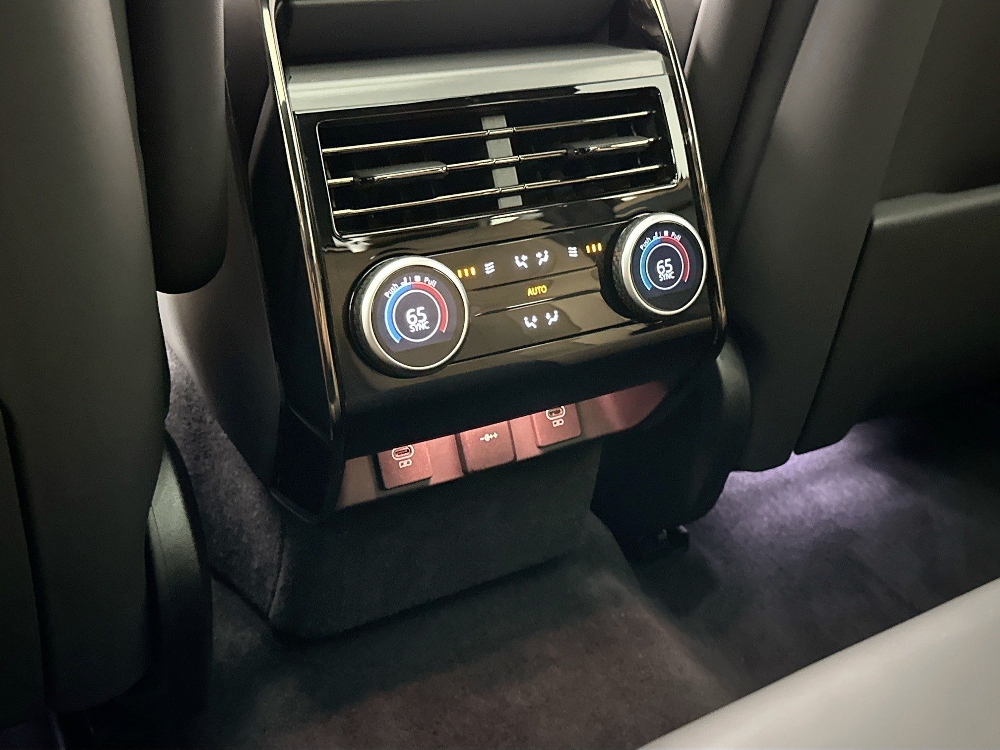 used 2023 Land Rover Range Rover Sport car, priced at $76,998