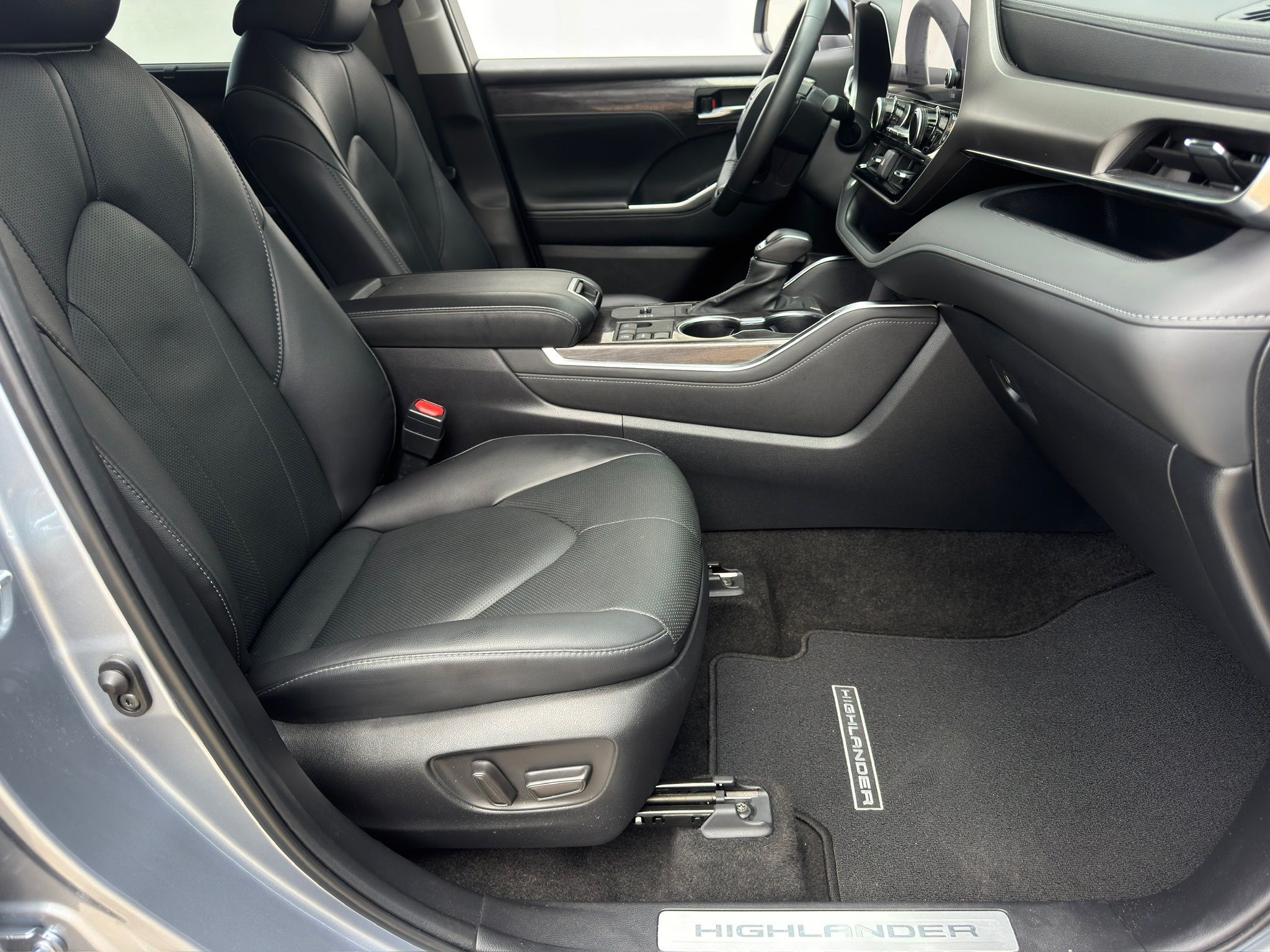 2024 Toyota Highlander Limited  at Bravo Nissan