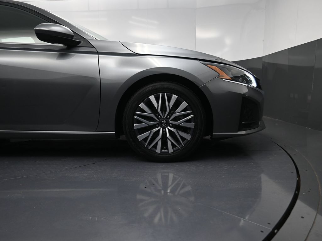 2023 Nissan Altima 2.5 SV - 4