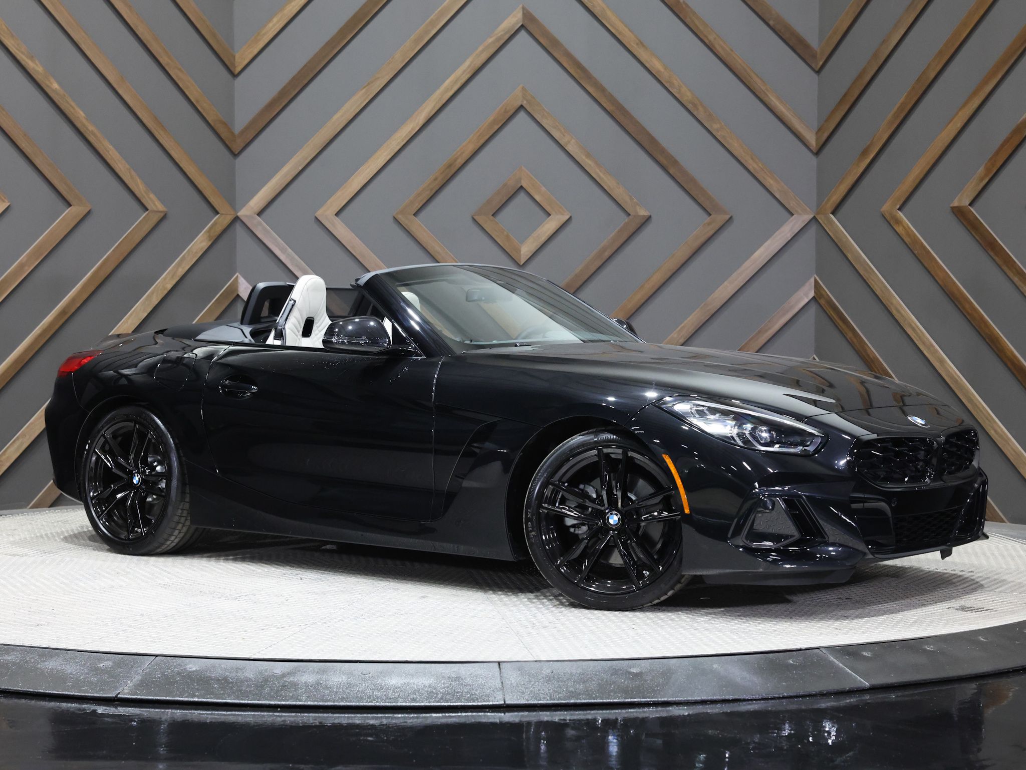 Black Sapphire Metallic 2026 BMW Z4 sDrive30i RWD Convertible Rear-Wheel Drive 8-Speed Automatic